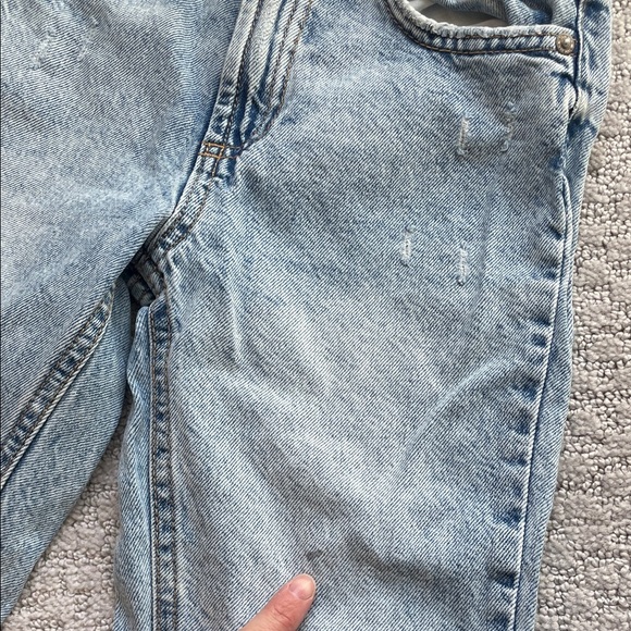 Zara Mom Fit Classic Blue Denim Jeans - Picture 4 of 5